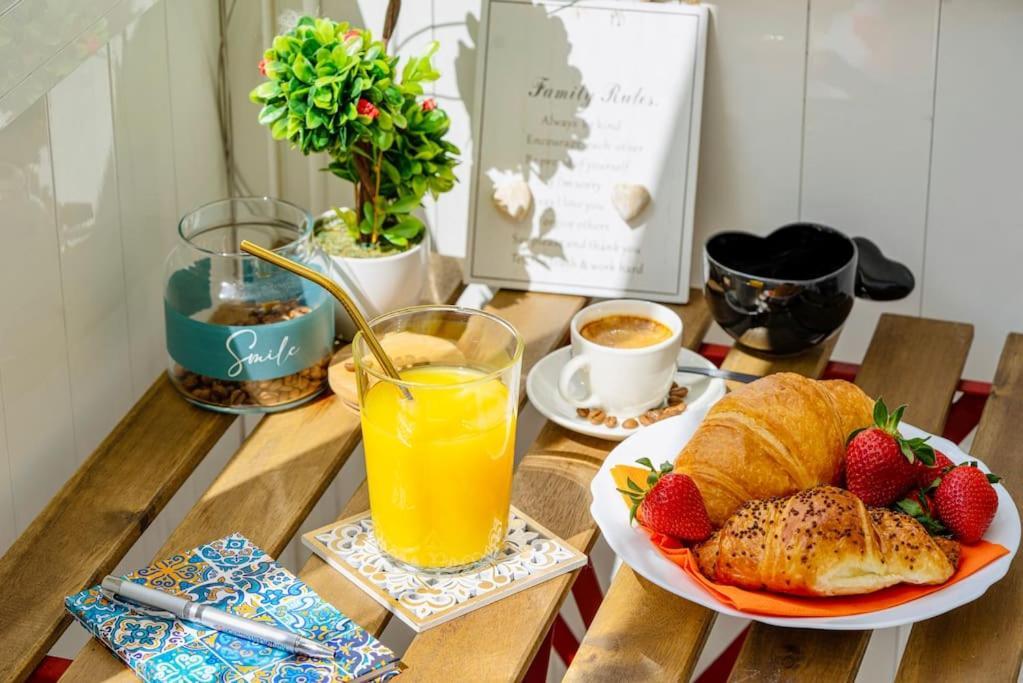 Cozy 1-Bedroom Flat In The Very Center Of Σόφια Εξωτερικό φωτογραφία
